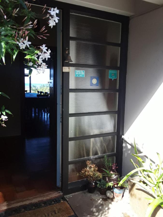 The Trailhouse Hotel Bettyʼs Bay Екстериор снимка
