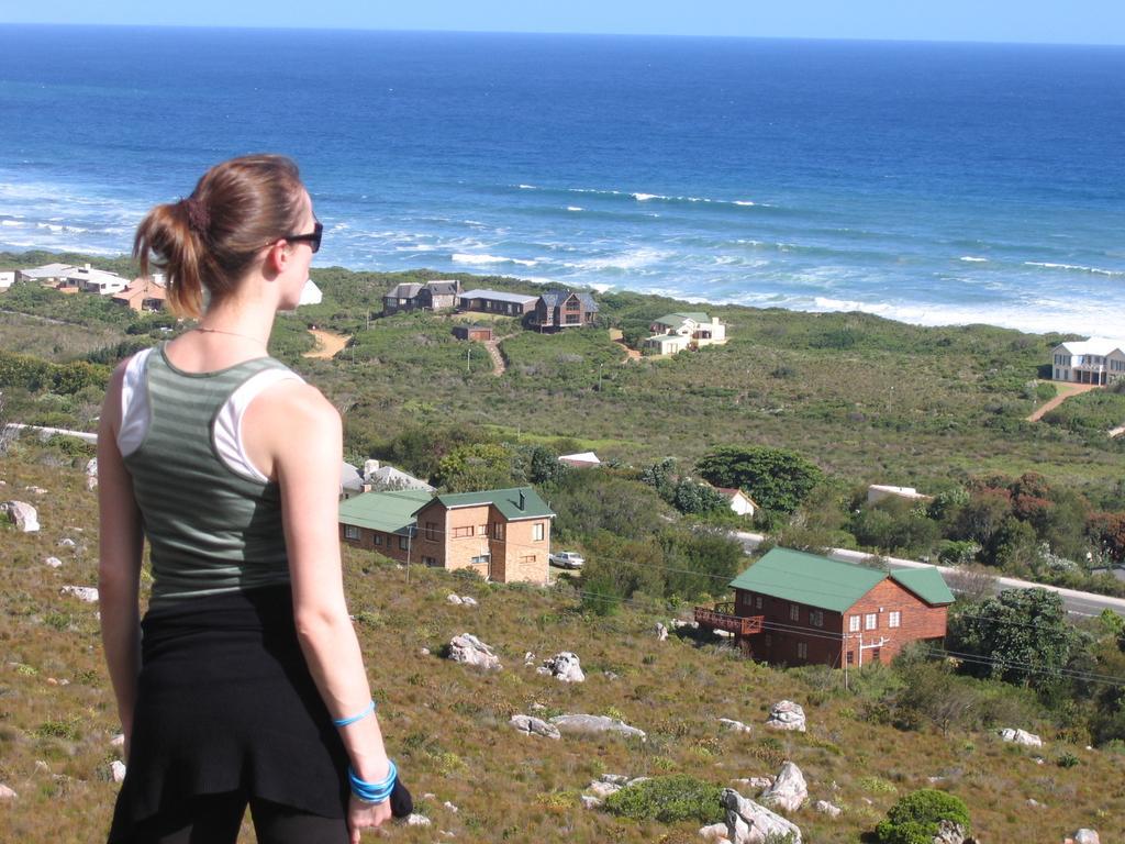 The Trailhouse Hotel Bettyʼs Bay Екстериор снимка